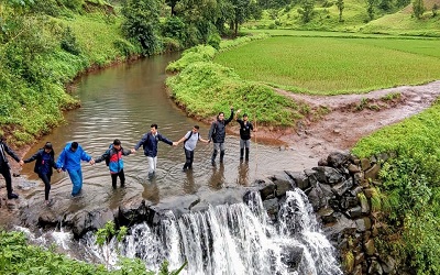 Trek 1 - Photo 2